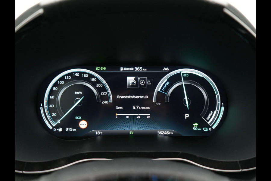 Kia Xceed 1.6 GDi PHEV ExecutiveLine 141pk Dealer O.H. | Panodak | Adaptive Cruise | Camera | Lederen Sportstoelen Memory & Ventilatie | Stoelen & Stuur Verwarmd | Keyless | BLIS | Apple Carplay | Navigatie | DAB | Plug In Hybrid |
