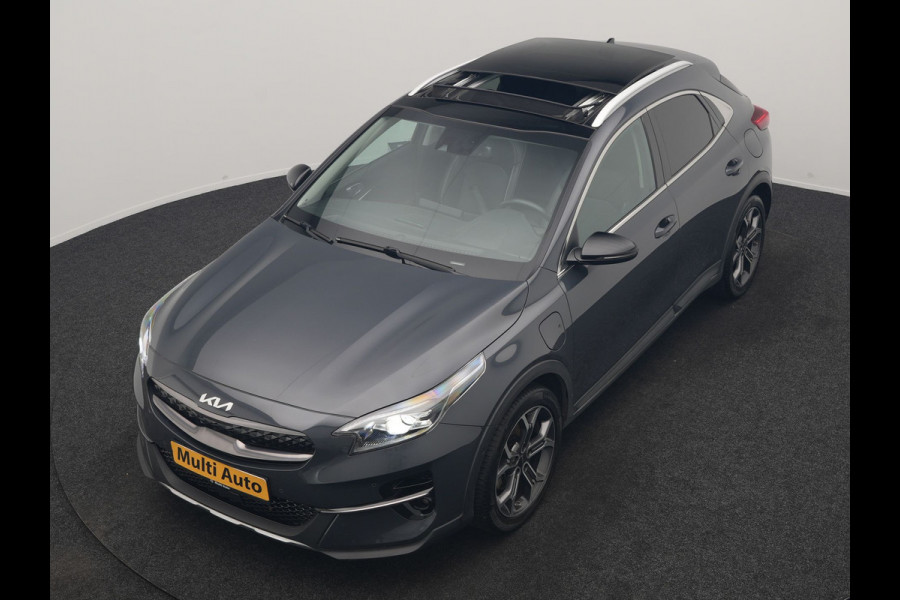Kia Xceed 1.6 GDi PHEV ExecutiveLine 141pk Dealer O.H. | Panodak | Adaptive Cruise | Camera | Lederen Sportstoelen Memory & Ventilatie | Stoelen & Stuur Verwarmd | Keyless | BLIS | Apple Carplay | Navigatie | DAB | Plug In Hybrid |