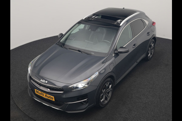 Kia Xceed 1.6 GDi PHEV ExecutiveLine 141pk Dealer O.H. | Panodak | Adaptive Cruise | Camera | Lederen Sportstoelen Memory & Ventilatie | Stoelen & Stuur Verwarmd | Keyless | BLIS | Apple Carplay | Navigatie | DAB | Plug In Hybrid |