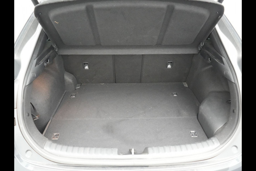 Kia Xceed 1.6 GDi PHEV ExecutiveLine 141pk Dealer O.H. | Panodak | Adaptive Cruise | Camera | Lederen Sportstoelen Memory & Ventilatie | Stoelen & Stuur Verwarmd | Keyless | BLIS | Apple Carplay | Navigatie | DAB | Plug In Hybrid |