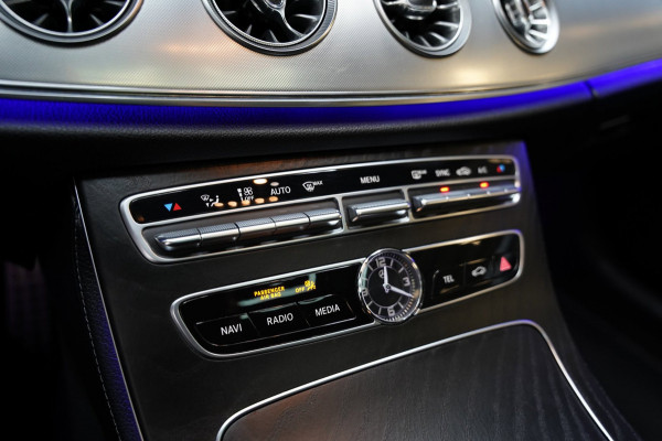 Mercedes-Benz E-Klasse Coupé 200 AMG NIGHT PANO 360 CAM