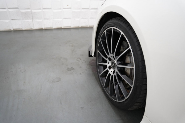 Mercedes-Benz E-Klasse Coupé 200 AMG NIGHT PANO 360 CAM