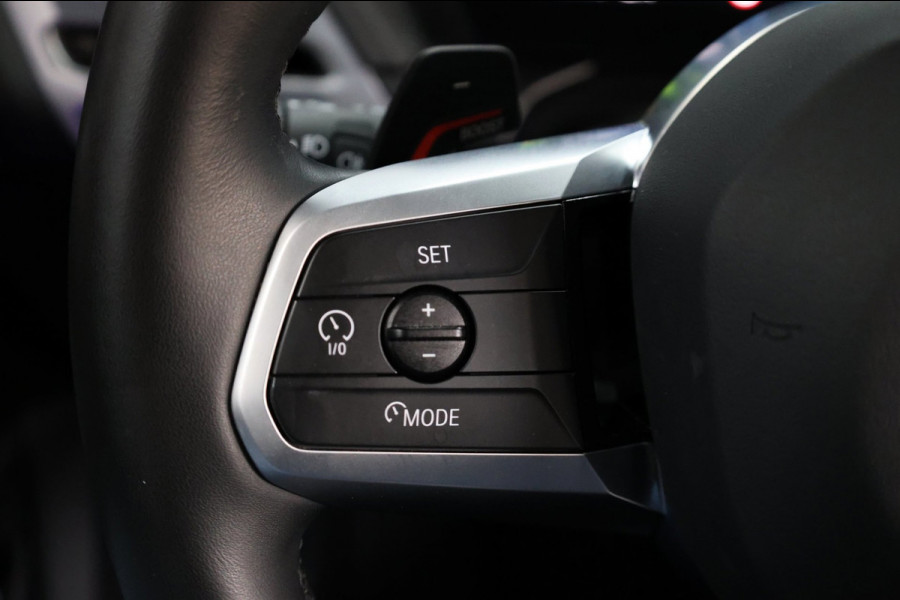 BMW 1-serie 120 M Sport 170+PK LASER/VIRTUAL/SFEER/PANO/HUD/HARMAN/HALF LEDER+S.VERWARMING/CAM/ACC/ECC/FABRIEKSGARANTIE!
