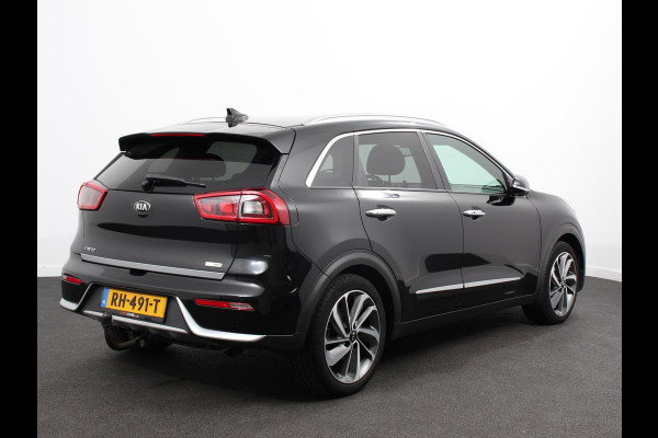 Kia Niro 1.6 GDi Hybrid ExecutiveLine Automaat Climate control Cruise control Trekhaak Camera Lichtmetalen velgen Navigatie Stoelverwarming Stoelverkoeling Stuurverwarming