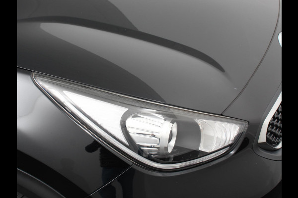 Kia Niro 1.6 GDi Hybrid ExecutiveLine Automaat Climate control Cruise control Trekhaak Camera Lichtmetalen velgen Navigatie Stoelverwarming Stoelverkoeling Stuurverwarming