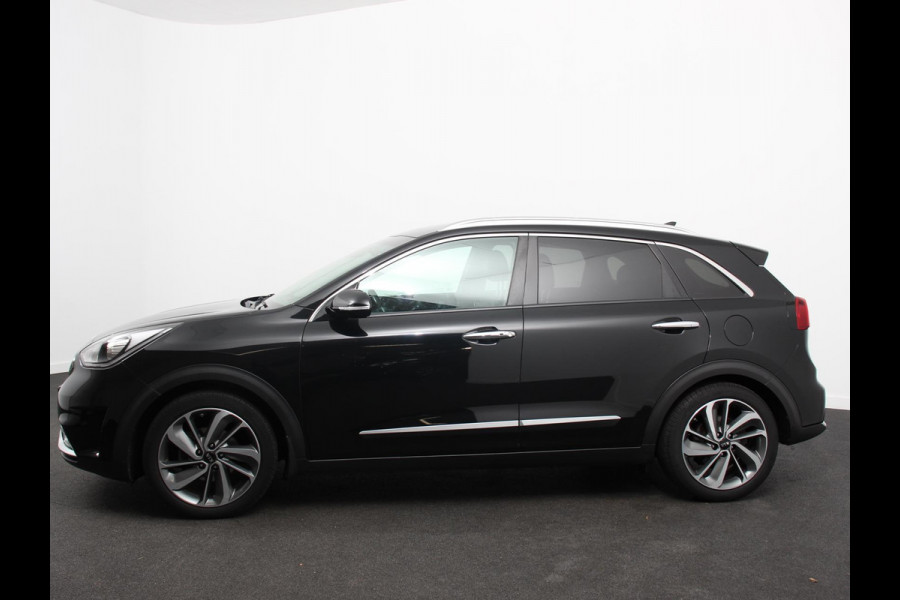 Kia Niro 1.6 GDi Hybrid ExecutiveLine Automaat Climate control Cruise control Trekhaak Camera Lichtmetalen velgen Navigatie Stoelverwarming Stoelverkoeling Stuurverwarming