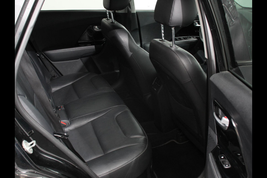 Kia Niro 1.6 GDi Hybrid ExecutiveLine Automaat Climate control Cruise control Trekhaak Camera Lichtmetalen velgen Navigatie Stoelverwarming Stoelverkoeling Stuurverwarming