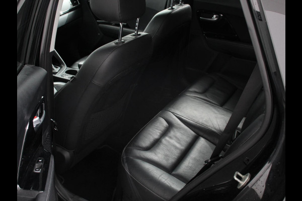 Kia Niro 1.6 GDi Hybrid ExecutiveLine Automaat Climate control Cruise control Trekhaak Camera Lichtmetalen velgen Navigatie Stoelverwarming Stoelverkoeling Stuurverwarming