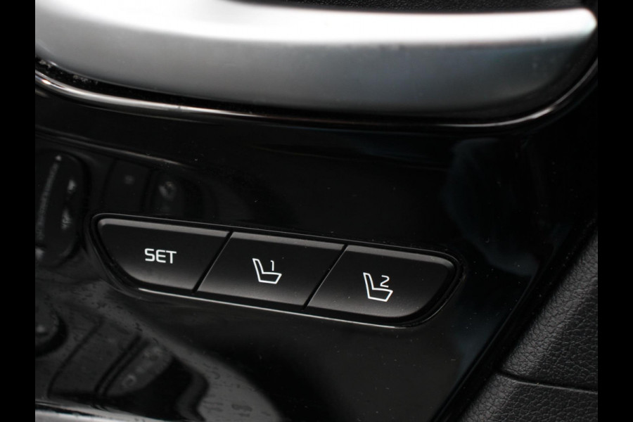 Kia Niro 1.6 GDi Hybrid ExecutiveLine Automaat Climate control Cruise control Trekhaak Camera Lichtmetalen velgen Navigatie Stoelverwarming Stoelverkoeling Stuurverwarming