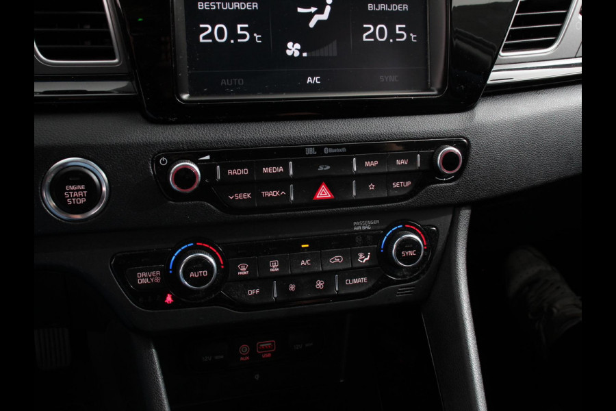 Kia Niro 1.6 GDi Hybrid ExecutiveLine Automaat Climate control Cruise control Trekhaak Camera Lichtmetalen velgen Navigatie Stoelverwarming Stoelverkoeling Stuurverwarming