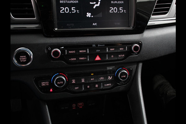 Kia Niro 1.6 GDi Hybrid ExecutiveLine Automaat Climate control Cruise control Trekhaak Camera Lichtmetalen velgen Navigatie Stoelverwarming Stoelverkoeling Stuurverwarming