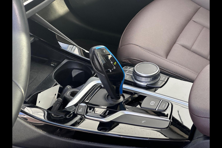 BMW iX3 Executive 80 kWh NL-AUTO | PANODAK | TREKHAAK| SOH 97,3%