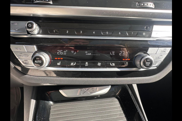 BMW iX3 Executive 80 kWh NL-AUTO | PANODAK | TREKHAAK| SOH 97,3%