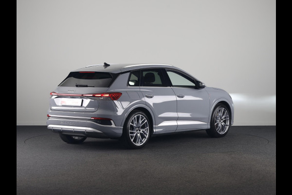 Audi Q4 e-tron 40 Advanced edition 77 kWh 204 pk S-tronic | Private lease vanaf € 824,- per maand | Navigatie | Parkeersensoren (Park assist) | Achteruitrijcamera | Adaptieve cruise control | Sonos geluidssysteem | Lederen bekleding | S-Line (exterieur) |