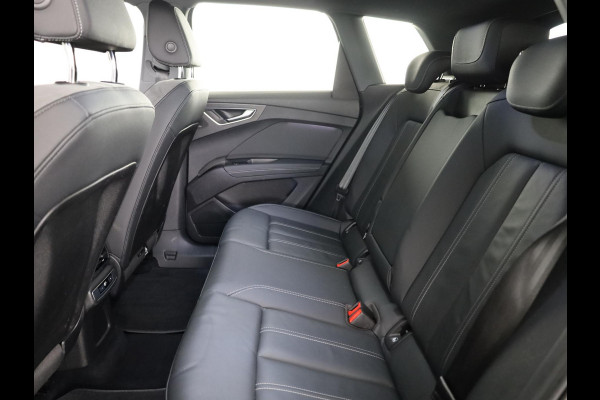Audi Q4 e-tron 40 Advanced edition 77 kWh 204 pk S-tronic | Private lease vanaf € 824,- per maand | Navigatie | Parkeersensoren (Park assist) | Achteruitrijcamera | Adaptieve cruise control | Sonos geluidssysteem | Lederen bekleding | S-Line (exterieur) |