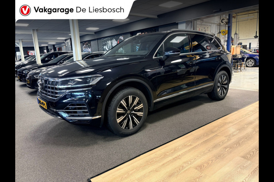 Volkswagen Touareg 3.0 TSi eHybrid 4MOTION / pano / leer / camera / stoel en stuurverwaming