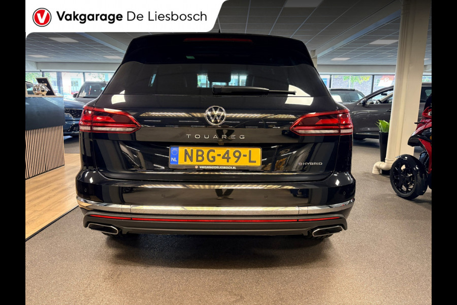 Volkswagen Touareg 3.0 TSi eHybrid 4MOTION / pano / leer / camera / stoel en stuurverwaming