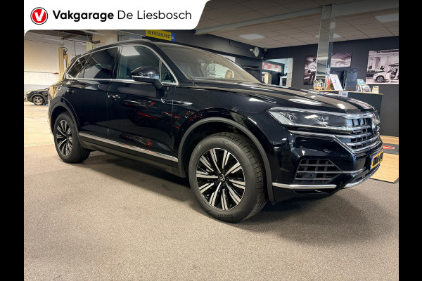 Volkswagen Touareg 3.0 TSi eHybrid 4MOTION / pano / leer / camera / stoel en stuurverwaming
