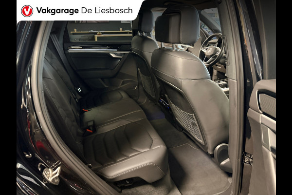 Volkswagen Touareg 3.0 TSi eHybrid 4MOTION / pano / leer / camera / stoel en stuurverwaming