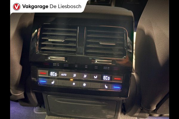 Volkswagen Touareg 3.0 TSi eHybrid 4MOTION / pano / leer / camera / stoel en stuurverwaming