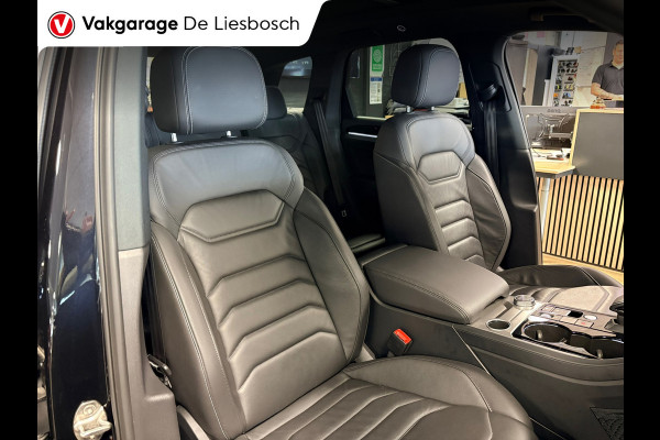 Volkswagen Touareg 3.0 TSi eHybrid 4MOTION / pano / leer / camera / stoel en stuurverwaming