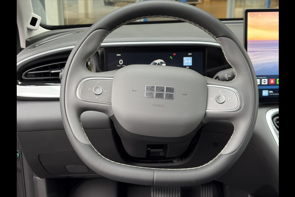 GEELY E2 Max 47 kWh 115 PK | VOORRAAD! | 345 Km actieradius | Verwarmbare voorstoelen en stuurwiel | Achteruitrijcamera en parkeersensoren achter | 8,8" digitaal instrumentenpaneel en 14,6" multimediascherm met Flyme Auto