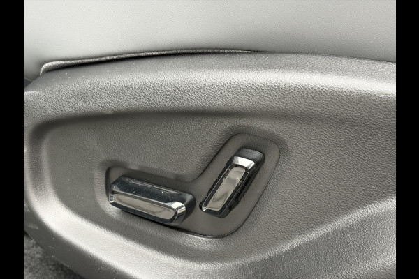 GEELY E2 Max 47 kWh 115 PK | VOORRAAD! | 345 Km actieradius | Verwarmbare voorstoelen en stuurwiel | Achteruitrijcamera en parkeersensoren achter | 8,8" digitaal instrumentenpaneel en 14,6" multimediascherm met Flyme Auto