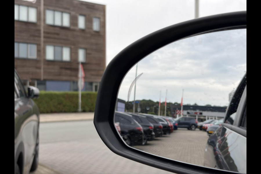 GEELY E2 Max 47 kWh 115 PK | VOORRAAD! | 345 Km actieradius | Verwarmbare voorstoelen en stuurwiel | Achteruitrijcamera en parkeersensoren achter | 8,8" digitaal instrumentenpaneel en 14,6" multimediascherm met Flyme Auto