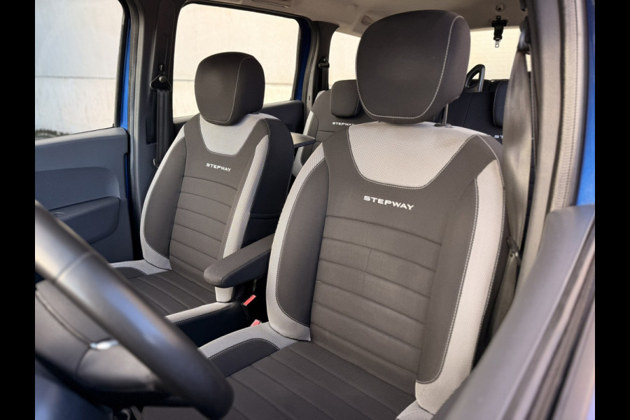 Dacia Lodgy 1.3 TCe Stepway 7P CarPlay Cruise 3x isofix Stoelverwarming