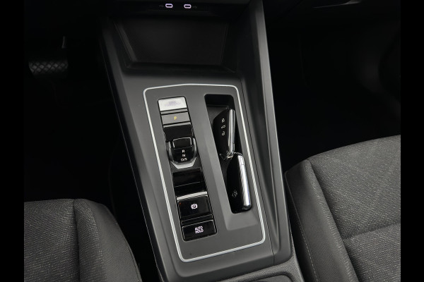 Volkswagen Golf Variant 2.0 TDI Life Business+ (INCL.BTW) Aut. *FULL-LED | ADAPTIVE-CRUISE | BLIND-SPOT | DIGI-COCKPIT | NAVI-FULLMAP | AMBIENT-LIGHT | COMFORT-SEATS | KEYLESS | DAB+ | PRIVACY-GLASS | ECC | PDC | TOWBAR | 16''ALU*
