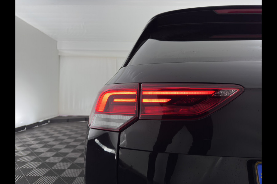 Volkswagen Golf Variant 2.0 TDI Life Business+ (INCL.BTW) Aut. *FULL-LED | ADAPTIVE-CRUISE | BLIND-SPOT | DIGI-COCKPIT | NAVI-FULLMAP | AMBIENT-LIGHT | COMFORT-SEATS | KEYLESS | DAB+ | PRIVACY-GLASS | ECC | PDC | TOWBAR | 16''ALU*