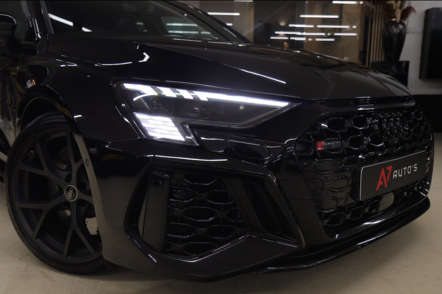 Audi RS3 Sportback 2.5 TFSI quattro PANO/400PK/PERFORMANCE/B&O/HUD/VOL