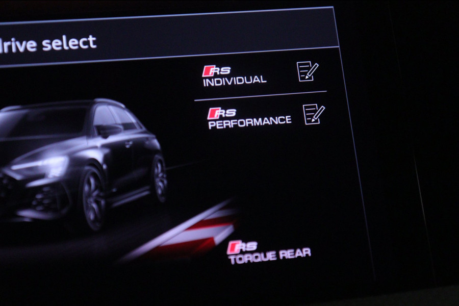 Audi RS3 Sportback 2.5 TFSI quattro PANO/400PK/PERFORMANCE/B&O/HUD/VOL