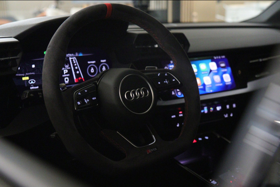 Audi RS3 Sportback 2.5 TFSI quattro PANO/400PK/PERFORMANCE/B&O/HUD/VOL