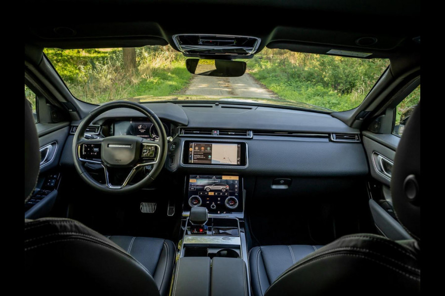 Land Rover Range Rover Velar 2.0 P400e Edition | Adaptive Cruise Control | Trekhaak | Eerste Eigenaar