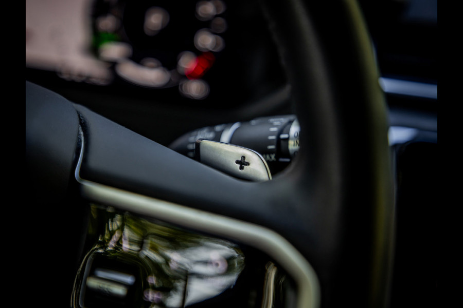 Land Rover Range Rover Velar 2.0 P400e Edition | Adaptive Cruise Control | Trekhaak | Eerste Eigenaar