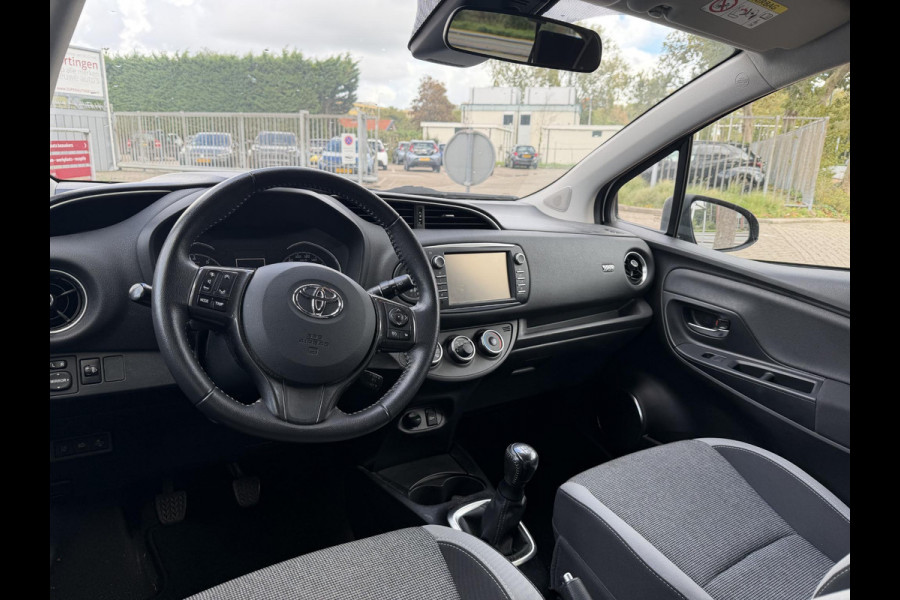 Toyota Yaris 1.0 VVT-i Comfort | Garantie tot 05-2029! | Navigatie | Achteruitrij Camera | Cruise Control |
