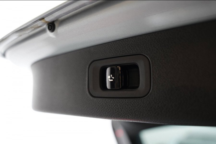 Mercedes-Benz E-Klasse Estate 300 de 4MATIC PANO HYPERSCREEN