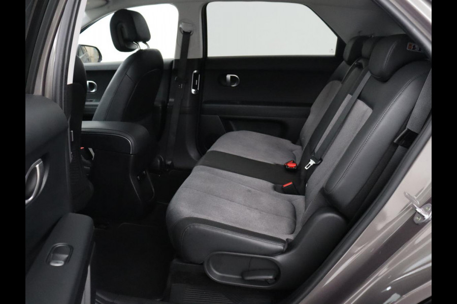 Hyundai IONIQ 5 Connect 73kWh | SOH 92,2% | Stuur/stoel verwarming | Adaptive cruise | Trekhaak | BOSE sound | Camera | Park assist | Carplay | Climate control | Full LED