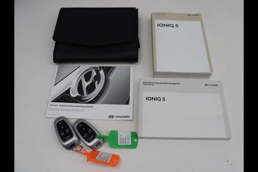 Hyundai IONIQ 5 Connect 73kWh | SOH 92,2% | Stuur/stoel verwarming | Adaptive cruise | Trekhaak | BOSE sound | Camera | Park assist | Carplay | Climate control | Full LED
