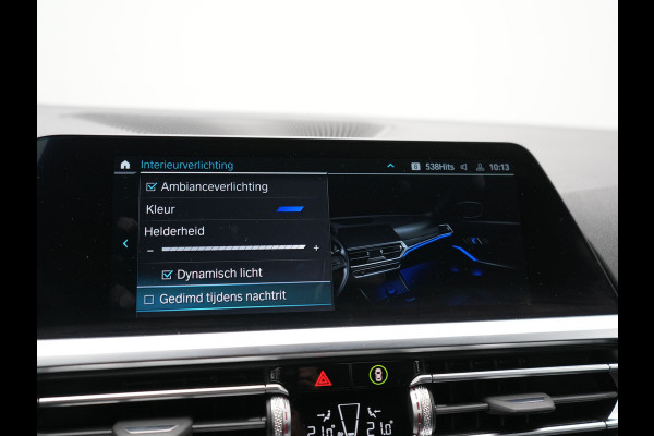 BMW 3 Serie Touring 330e xDrive Sportline PHEV 293pk Dealer O.H | SOH 87,9% | Trekhaak Af Fabriek | Camera | Lederen Sportstoelen Verwarmd | Apple Carplay | Sfeerverlichting | Navigatie | Virtual | Cruise Control | DAB | 18"L.M | Plug In Hybrid |