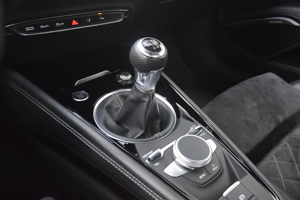 Audi TT 45 TFSI Pro Line S Competition HANDBAK!
