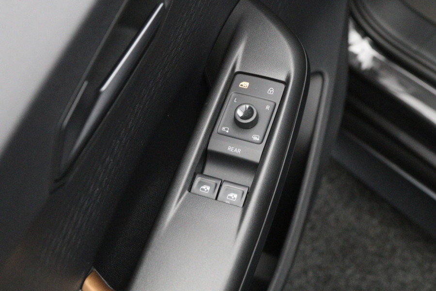 CUPRA Born Essential 62 kW 204 PK, SOH 91 %, Carplay, LED, Sportstoelen