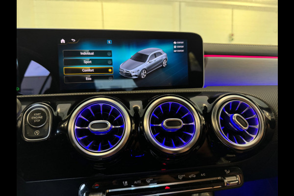 Mercedes-Benz A-Klasse 200 AMG / EDITION 1 / FULL OPTIONS / PANO / BURMESTER / LEDER / CARBON / SFEER / CAMERA / KEYLESS / DAB+ !
