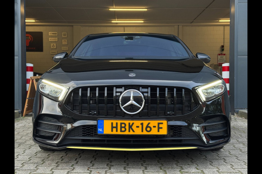 Mercedes-Benz A-Klasse 200 AMG / EDITION 1 / FULL OPTIONS / PANO / BURMESTER / LEDER / CARBON / SFEER / CAMERA / KEYLESS / DAB+ !