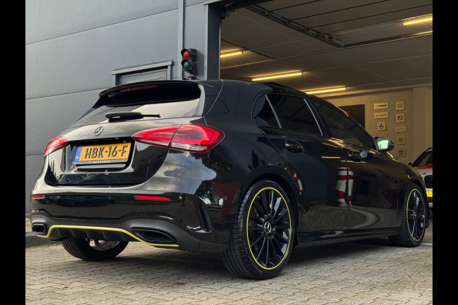 Mercedes-Benz A-Klasse 200 AMG / EDITION 1 / FULL OPTIONS / PANO / BURMESTER / LEDER / CARBON / SFEER / CAMERA / KEYLESS / DAB+ !