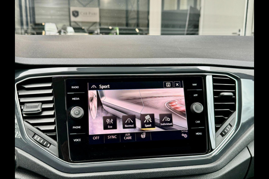 Volkswagen T-Roc 2.0 TSI 4Motion 190+PK R-LINE LED/VIRTUAL/SFEER/PANO/LEER+S.VERWARMING/19" LMV/PDC/ACC/12 MND GARANTIE!