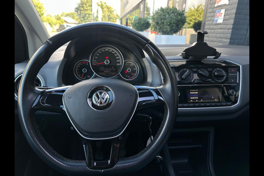 Volkswagen up! 1.0 TSI BMT cross up! IQ-Drive, Airco, Bluetooth, Cruise, Pano, Stoelverwarming, PDC
