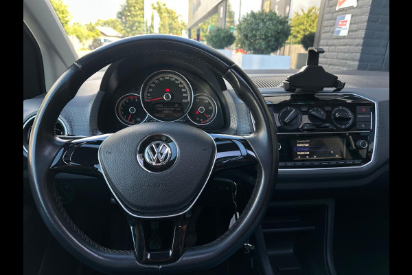Volkswagen up! 1.0 TSI BMT cross up! IQ-Drive, Airco, Bluetooth, Cruise, Pano, Stoelverwarming, PDC