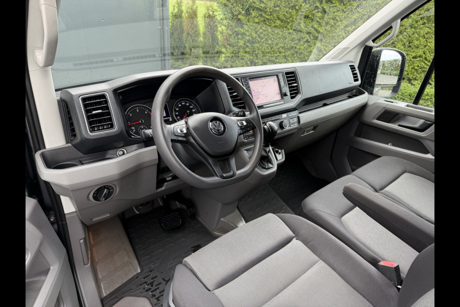 Volkswagen Crafter 2.0 TDI 141 PK AUTOMAAT / L3H2 / HIGHLINE / 3 TONS TREKHAAK / CAMERA / LED / COMFORT STOEL / ADAPTIVE CRUISE / AIRCO